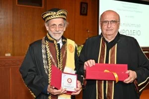 Τελετή Αναγόρευσης του Μανόλη Κορρέ σε Επίτιμο Διδάκτορα του Τμήματος Αρχιτεκτόνων Μηχανικών του Πανεπιστημίου Πατρών